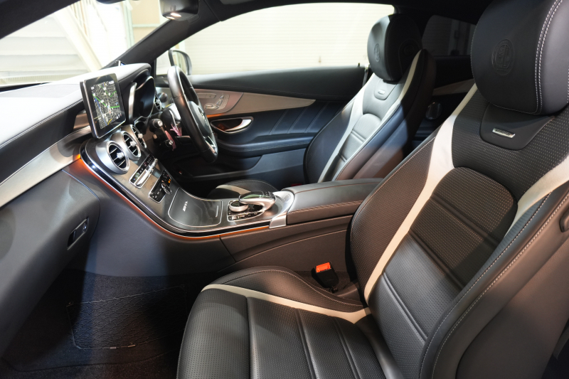 AMG Cクラス C63S ｸｰﾍﾟ ﾚｰﾀﾞｰSP　黒革 ｼｰﾄﾋｰﾀｰ 純正ﾅﾋﾞ ﾌﾙｾｸﾞTV ﾌﾞﾙﾒｽﾀｰ ﾏﾙﾁｶﾗｰｱﾝﾋﾞｴﾝﾄﾗｲﾄ ﾊﾟﾌｫｰﾏﾝｽｴｸﾞｿﾞｰｽﾄ AMGｴｱﾛ&19ｲﾝﾁAW　2年保証