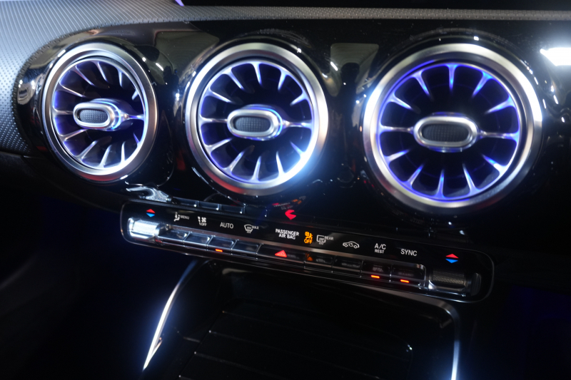 AMG CLAクラス CLA45S 4MATIC+ AMGﾊﾟﾌｫｰﾏﾝｽ&ｱﾄﾞﾊﾞﾝｽﾄﾞPKG　黒赤革 ﾊﾟﾌｫｰﾏﾝｽｼｰﾄ ﾋｰﾀｰ&ｸｰﾗｰ SR MBUXﾅﾋﾞ ﾌﾙｾｸﾞTV 360ｶﾒﾗ AMGﾄﾞﾗｲﾌﾞｺﾝﾄﾛｰﾙｽｲｯﾁ HUD ADVｻｳﾝﾄﾞ ﾏﾙﾁﾋﾞｰﾑLED AMGｴｱﾛ&19ｲﾝﾁAW　2年保証