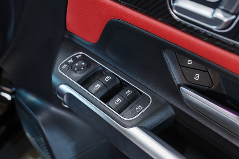 メルセデスベンツ GLB GLB200d AMGﾗｲﾝ ﾚｻﾞｰEXC&ｱﾄﾞﾊﾞﾝｽﾄﾞ&ﾅﾋﾞｹﾞｰｼｮﾝ&ﾚｰﾀﾞｰｾｰﾌﾃｨPKG　黒赤革 ｼｰﾄﾋｰﾀｰ ﾊﾟﾉﾗﾏSR MBUXﾅﾋﾞ ﾌﾙｾｸﾞTV 360ｶﾒﾗ HUD ﾏﾙﾁﾋﾞｰﾑLED ﾜｲﾔﾚｽﾁｬｰｼﾞﾝｸﾞ  AMGｴｱﾛ&19ｲﾝﾁAW　2年保証