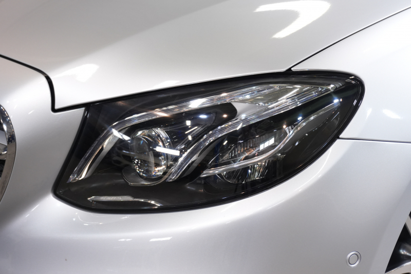 メルセデスベンツ Eクラス E250 AVG ｽﾎﾟｰﾂ ﾚｻﾞｰｴｸｽｸﾙｰｼﾌﾞ&ﾚｰﾀﾞｰｾｰﾌﾃｨPKG　黒ﾅｯﾊﾟ革 ｼｰﾄﾋｰﾀｰ SR 純正ﾅﾋﾞ ﾌﾙｾｸﾞTV CarPlay Burmester 360ｶﾒﾗ ﾏﾙﾁﾋﾞｰﾑLED 自動Rｹﾞｰﾄ ﾊﾝｽﾞﾌﾘｰA AMGｴｱﾛ&19AW　2年保証