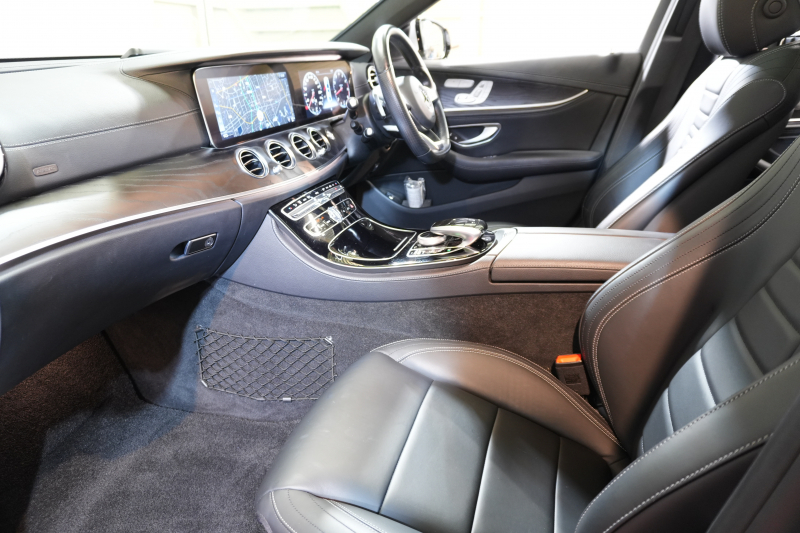 メルセデスベンツ Eクラス E250 AVG ｽﾎﾟｰﾂ ﾚｻﾞｰｴｸｽｸﾙｰｼﾌﾞ&ﾚｰﾀﾞｰｾｰﾌﾃｨPKG　黒ﾅｯﾊﾟ革 ｼｰﾄﾋｰﾀｰ SR 純正ﾅﾋﾞ ﾌﾙｾｸﾞTV CarPlay Burmester 360ｶﾒﾗ ﾏﾙﾁﾋﾞｰﾑLED 自動Rｹﾞｰﾄ ﾊﾝｽﾞﾌﾘｰA AMGｴｱﾛ&19AW　2年保証