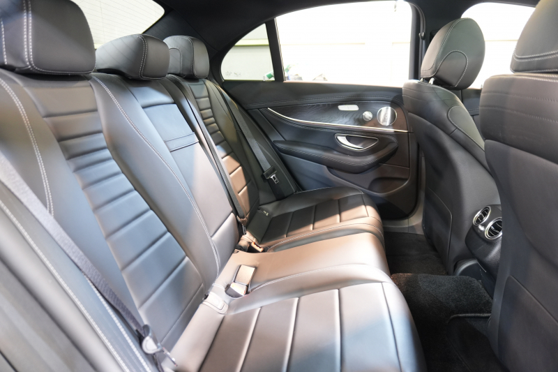 メルセデスベンツ Eクラス E250 AVG ｽﾎﾟｰﾂ ﾚｻﾞｰｴｸｽｸﾙｰｼﾌﾞ&ﾚｰﾀﾞｰｾｰﾌﾃｨPKG　黒ﾅｯﾊﾟ革 ｼｰﾄﾋｰﾀｰ SR 純正ﾅﾋﾞ ﾌﾙｾｸﾞTV CarPlay Burmester 360ｶﾒﾗ ﾏﾙﾁﾋﾞｰﾑLED 自動Rｹﾞｰﾄ ﾊﾝｽﾞﾌﾘｰA AMGｴｱﾛ&19AW　2年保証