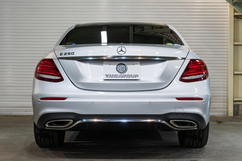 メルセデスベンツ Eクラス E250 AVG ｽﾎﾟｰﾂ ﾚｻﾞｰｴｸｽｸﾙｰｼﾌﾞ&ﾚｰﾀﾞｰｾｰﾌﾃｨPKG　黒ﾅｯﾊﾟ革 ｼｰﾄﾋｰﾀｰ SR 純正ﾅﾋﾞ ﾌﾙｾｸﾞTV CarPlay Burmester 360ｶﾒﾗ ﾏﾙﾁﾋﾞｰﾑLED 自動Rｹﾞｰﾄ ﾊﾝｽﾞﾌﾘｰA AMGｴｱﾛ&19AW　2年保証