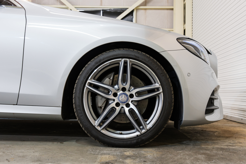 メルセデスベンツ Eクラス E250 AVG ｽﾎﾟｰﾂ ﾚｻﾞｰｴｸｽｸﾙｰｼﾌﾞ&ﾚｰﾀﾞｰｾｰﾌﾃｨPKG　黒ﾅｯﾊﾟ革 ｼｰﾄﾋｰﾀｰ SR 純正ﾅﾋﾞ ﾌﾙｾｸﾞTV CarPlay Burmester 360ｶﾒﾗ ﾏﾙﾁﾋﾞｰﾑLED 自動Rｹﾞｰﾄ ﾊﾝｽﾞﾌﾘｰA AMGｴｱﾛ&19AW　2年保証