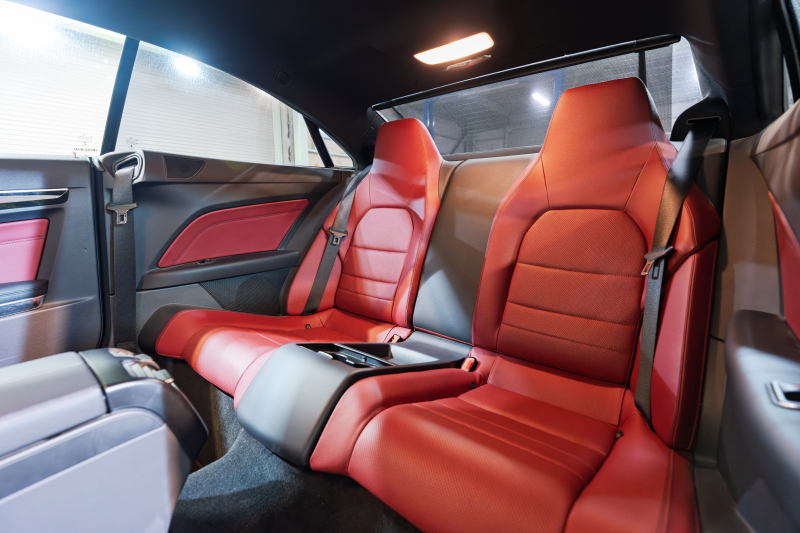 メルセデスベンツ Eクラス E250ｸｰﾍﾟ AMGｽﾎﾟｰﾂ&ﾚｰﾀﾞｰｾｰﾌﾃｨPKG　後期 1ｵｰﾅｰ 赤本革 ｼｰﾄﾋｰﾀｰ ﾏﾙﾁｺﾝﾄﾛｰﾙｼｰﾄﾊﾞｯｸ 純正ﾅﾋﾞ ﾌﾙｾｸﾞTV 360ｶﾒﾗ LEDﾍｯﾄﾞ  電動ﾘｱｻﾝｼｪｰﾄﾞ AMGｴｱﾛ&18AW 7AT　2年保証