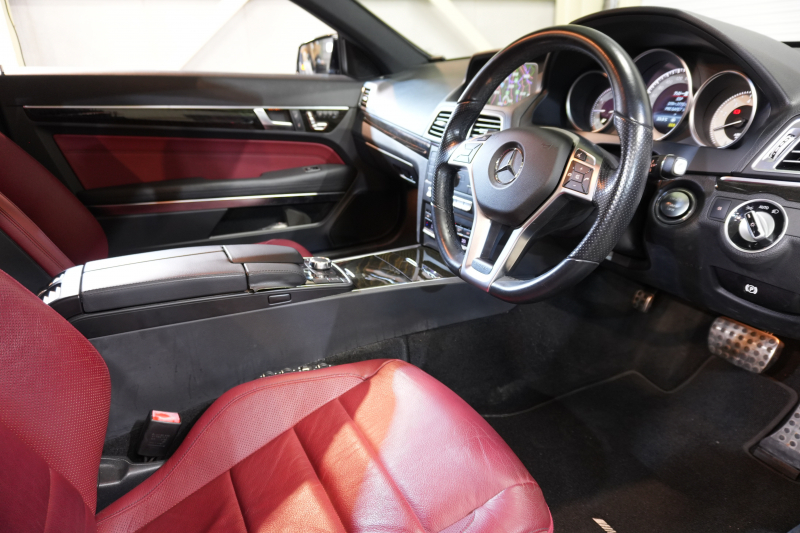 メルセデスベンツ Eクラス E250ｸｰﾍﾟ AMGｽﾎﾟｰﾂ&ﾚｰﾀﾞｰｾｰﾌﾃｨPKG　後期 1ｵｰﾅｰ 赤本革 ｼｰﾄﾋｰﾀｰ ﾏﾙﾁｺﾝﾄﾛｰﾙｼｰﾄﾊﾞｯｸ 純正ﾅﾋﾞ ﾌﾙｾｸﾞTV 360ｶﾒﾗ LEDﾍｯﾄﾞ  電動ﾘｱｻﾝｼｪｰﾄﾞ AMGｴｱﾛ&18AW 7AT　2年保証