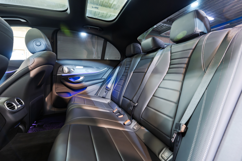 メルセデスベンツ Eクラス E250 ﾚｻﾞｰｴｸｽｸﾙｰｼﾌﾞ&ﾚｰﾀﾞｰｾｰﾌﾃｨPKG　黒ﾅｯﾊﾟ革 ｼｰﾄﾋｰﾀｰ SR 純正ﾅﾋﾞ ﾌﾙｾｸﾞTV CarPlay Burmester 360ｶﾒﾗ ﾏﾙﾁﾋﾞｰﾑLED 自動Rｹﾞｰﾄ ﾊﾝｽﾞﾌﾘｰA AMGｴｱﾛ&19AW　2年保証