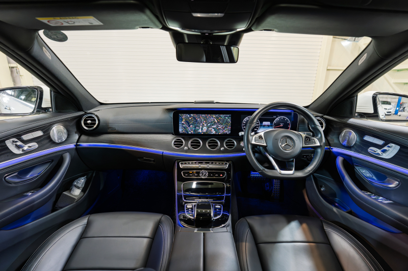 メルセデスベンツ Eクラス E250 ﾚｻﾞｰｴｸｽｸﾙｰｼﾌﾞ&ﾚｰﾀﾞｰｾｰﾌﾃｨPKG　黒ﾅｯﾊﾟ革 ｼｰﾄﾋｰﾀｰ SR 純正ﾅﾋﾞ ﾌﾙｾｸﾞTV CarPlay Burmester 360ｶﾒﾗ ﾏﾙﾁﾋﾞｰﾑLED 自動Rｹﾞｰﾄ ﾊﾝｽﾞﾌﾘｰA AMGｴｱﾛ&19AW　2年保証