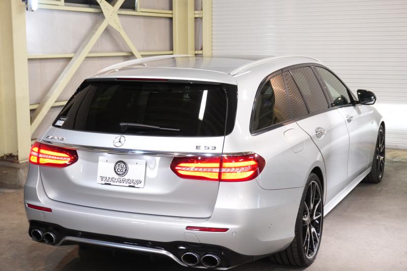 AMG Eクラス E53 ﾜｺﾞﾝ 4MATIC+ ｴｸｽｸﾙｰｼﾌﾞ&ﾚｰﾀﾞｰｾｰﾌﾃｨPKG　ISG搭載 中期 黒革 ﾏｯｻｰｼﾞ機能 ﾋｰﾀｰ&ｸｰﾗｰ ﾊﾟﾉﾗﾏSR 純正ﾅﾋﾞ ﾌﾙｾｸﾞTV 360ｶﾒﾗ ﾌﾞﾙﾒｽﾀｰ HUD ｴｱｻｽ ﾏﾙﾁﾋﾞｰﾑLED 53専用ｴｱﾛ&20ｲﾝﾁAW 　2年保証