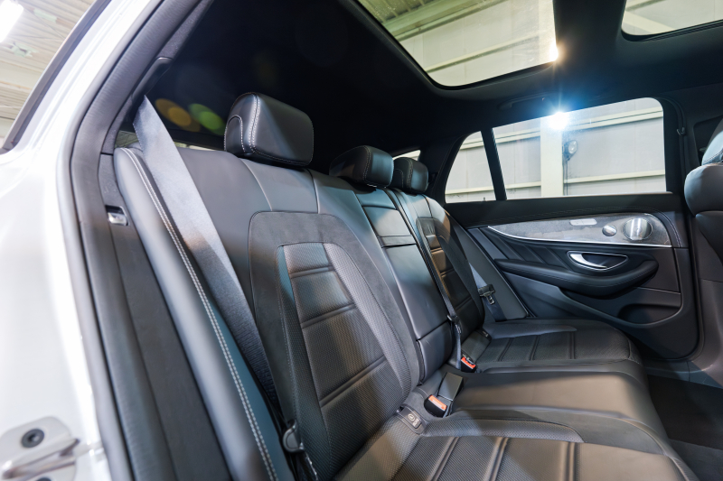 AMG Eクラス E53 ﾜｺﾞﾝ 4MATIC+ ｴｸｽｸﾙｰｼﾌﾞ&ﾚｰﾀﾞｰｾｰﾌﾃｨPKG　ISG搭載 中期 黒革 ﾏｯｻｰｼﾞ機能 ﾋｰﾀｰ&ｸｰﾗｰ ﾊﾟﾉﾗﾏSR 純正ﾅﾋﾞ ﾌﾙｾｸﾞTV 360ｶﾒﾗ ﾌﾞﾙﾒｽﾀｰ HUD ｴｱｻｽ ﾏﾙﾁﾋﾞｰﾑLED 53専用ｴｱﾛ&20ｲﾝﾁAW 　2年保証