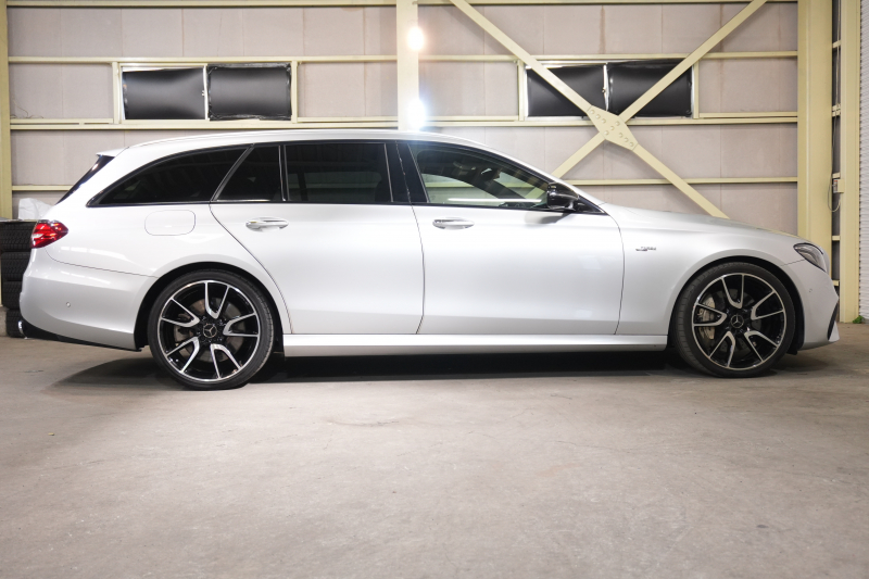 AMG Eクラス E53 ﾜｺﾞﾝ 4MATIC+ ｴｸｽｸﾙｰｼﾌﾞ&ﾚｰﾀﾞｰｾｰﾌﾃｨPKG　ISG搭載 中期 黒革 ﾏｯｻｰｼﾞ機能 ﾋｰﾀｰ&ｸｰﾗｰ ﾊﾟﾉﾗﾏSR 純正ﾅﾋﾞ ﾌﾙｾｸﾞTV 360ｶﾒﾗ ﾌﾞﾙﾒｽﾀｰ HUD ｴｱｻｽ ﾏﾙﾁﾋﾞｰﾑLED 53専用ｴｱﾛ&20ｲﾝﾁAW 　2年保証