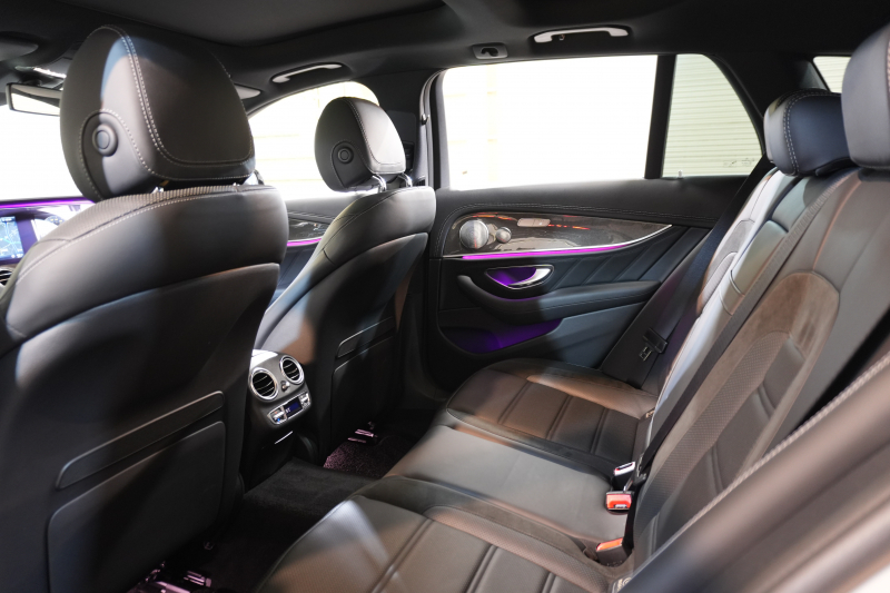 AMG Eクラス E53 ﾜｺﾞﾝ 4MATIC+ ｴｸｽｸﾙｰｼﾌﾞ&ﾚｰﾀﾞｰｾｰﾌﾃｨPKG　ISG搭載 中期 黒革 ﾏｯｻｰｼﾞ機能 ﾋｰﾀｰ&ｸｰﾗｰ ﾊﾟﾉﾗﾏSR 純正ﾅﾋﾞ ﾌﾙｾｸﾞTV 360ｶﾒﾗ ﾌﾞﾙﾒｽﾀｰ HUD ｴｱｻｽ ﾏﾙﾁﾋﾞｰﾑLED 53専用ｴｱﾛ&20ｲﾝﾁAW 　2年保証