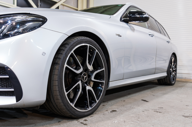 AMG Eクラス E53 ﾜｺﾞﾝ 4MATIC+ ｴｸｽｸﾙｰｼﾌﾞ&ﾚｰﾀﾞｰｾｰﾌﾃｨPKG　ISG搭載 中期 黒革 ﾏｯｻｰｼﾞ機能 ﾋｰﾀｰ&ｸｰﾗｰ ﾊﾟﾉﾗﾏSR 純正ﾅﾋﾞ ﾌﾙｾｸﾞTV 360ｶﾒﾗ ﾌﾞﾙﾒｽﾀｰ HUD ｴｱｻｽ ﾏﾙﾁﾋﾞｰﾑLED 53専用ｴｱﾛ&20ｲﾝﾁAW 　2年保証