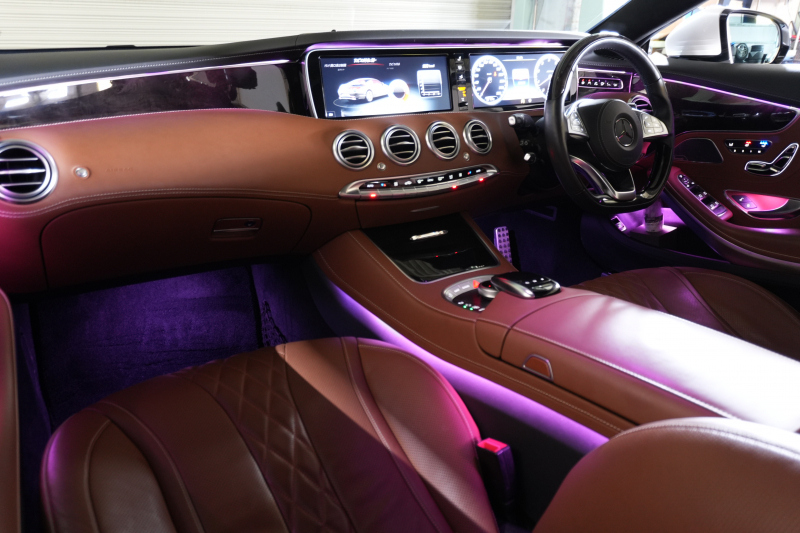 メルセデスベンツ Sクラス S550 ｸｰﾍﾟ AMGﾗｲﾝ ﾚｻﾞｰEXC&ｽﾜﾛﾌｽｷｰｸﾘｽﾀﾙPKG　ﾏｼﾞｯｸﾎﾞﾃﾞｨC 茶革 ﾋｰﾀｰ&ｸｰﾗｰ ﾏｯｻｰｼﾞ機能 ﾀﾞｲﾅﾐｯｸｼｰﾄ MBC ﾊﾟﾉﾗﾐｯｸﾙｰﾌ ﾅﾋﾞTV 360ｶﾒﾗ HUD Burmester AMGｴｱﾛ&20AW　2年保証
