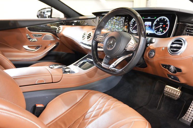 メルセデスベンツ Sクラス S550 ｸｰﾍﾟ AMGﾗｲﾝ ﾚｻﾞｰEXC&ｽﾜﾛﾌｽｷｰｸﾘｽﾀﾙPKG　ﾏｼﾞｯｸﾎﾞﾃﾞｨC 茶革 ﾋｰﾀｰ&ｸｰﾗｰ ﾏｯｻｰｼﾞ機能 ﾀﾞｲﾅﾐｯｸｼｰﾄ MBC ﾊﾟﾉﾗﾐｯｸﾙｰﾌ ﾅﾋﾞTV 360ｶﾒﾗ HUD Burmester AMGｴｱﾛ&20AW　2年保証