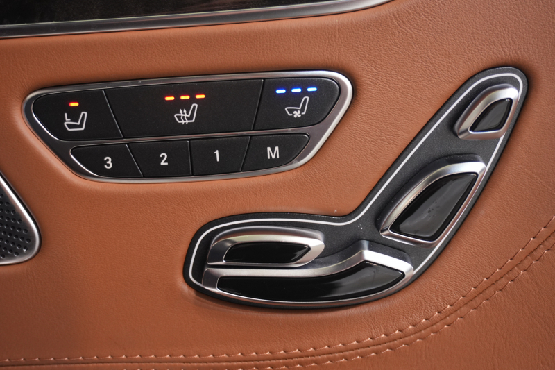 メルセデスベンツ Sクラス S550 ｸｰﾍﾟ AMGﾗｲﾝ ﾚｻﾞｰEXC&ｽﾜﾛﾌｽｷｰｸﾘｽﾀﾙPKG　ﾏｼﾞｯｸﾎﾞﾃﾞｨC 茶革 ﾋｰﾀｰ&ｸｰﾗｰ ﾏｯｻｰｼﾞ機能 ﾀﾞｲﾅﾐｯｸｼｰﾄ MBC ﾊﾟﾉﾗﾐｯｸﾙｰﾌ ﾅﾋﾞTV 360ｶﾒﾗ HUD Burmester AMGｴｱﾛ&20AW　2年保証