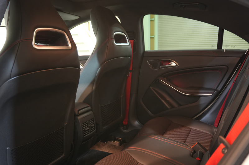 メルセデスベンツ CLAクラス CLA250 ｼｭﾎﾟﾙﾄ 4MATIC AMGﾚｻﾞｰｴｸｽｸﾙｰｼﾌﾞ&ﾚｰﾀﾞｰｾｰﾌﾃｨPKG　後期 黒革 ｼｰﾄﾋｰﾀｰ ﾊﾟﾉﾗﾏSR 純正ﾅﾋﾞ ﾌﾙｾｸﾞTV harman/kardon LEDﾍｯﾄﾞ ﾊﾝｽﾞﾌﾘｰA AMGｴｱﾛ&18AW　2年保証