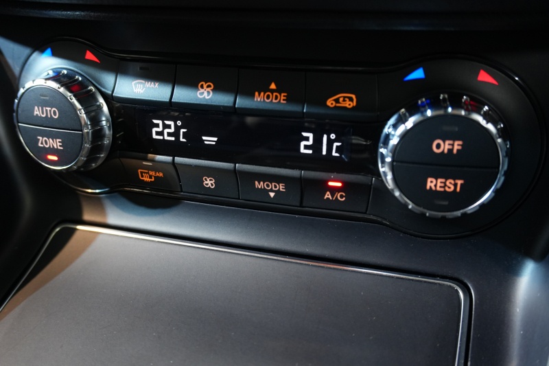 メルセデスベンツ CLAクラス CLA250 ｼｭﾎﾟﾙﾄ 4MATIC AMGﾚｻﾞｰｴｸｽｸﾙｰｼﾌﾞ&ﾚｰﾀﾞｰｾｰﾌﾃｨPKG　後期 黒革 ｼｰﾄﾋｰﾀｰ ﾊﾟﾉﾗﾏSR 純正ﾅﾋﾞ ﾌﾙｾｸﾞTV harman/kardon LEDﾍｯﾄﾞ ﾊﾝｽﾞﾌﾘｰA AMGｴｱﾛ&18AW　2年保証