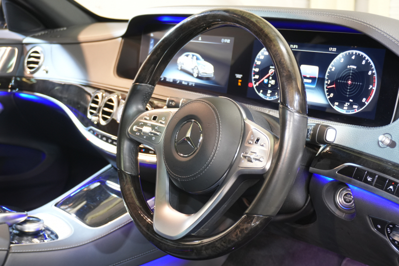 メルセデスベンツ Sクラス S560ﾛﾝｸﾞ AMGﾗｲﾝﾌﾟﾗｽ ﾚｻﾞｰｴｸｽｸﾙｰｼﾌﾞ&ﾚｰﾀﾞｰｾｰﾌﾃｨPKG　後期 黒ﾅｯﾊﾟ革 ﾋｰﾀｰ&ｸｰﾗｰ ﾏｯｻｰｼﾞ機能 ﾀﾞｲﾅﾐｯｸｼｰﾄ ﾊﾟﾉﾗﾏSR ﾅﾋﾞTV 360ｶﾒﾗ ﾌﾞﾙﾒｽﾀｰ HUD CarPlay ｲｰｼﾞｰｸﾛｰｼﾞｬｰ AMGｴｱﾛ&20ｲﾝﾁAW　2年保証
