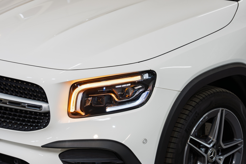 メルセデスベンツ GLB GLB200d 4MATIC AMGﾗｲﾝ AMGﾚｻﾞｰEXC ｱﾄﾞﾊﾞﾝｽﾄﾞP ﾚｰﾀﾞｰSP　Pｽﾀ Meｺﾈ 黒/灰革 ﾒﾓﾘｰ付Pｼｰﾄ ﾊﾟﾉﾗﾏSR 純正ﾅﾋﾞ 360ｶﾒ ﾍｯﾄﾞｱｯﾌﾟD ｱﾄﾞﾊﾞﾝｽﾄﾞｽﾋﾟｰｶｰ ACC BSM LCW 　2年保証