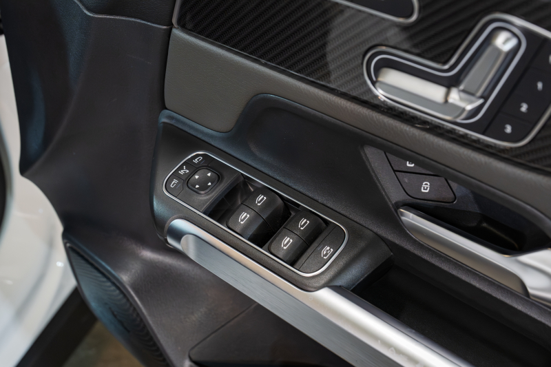 メルセデスベンツ GLB GLB200d 4MATIC AMGﾗｲﾝ AMGﾚｻﾞｰEXC ｱﾄﾞﾊﾞﾝｽﾄﾞP ﾚｰﾀﾞｰSP　Pｽﾀ Meｺﾈ 黒/灰革 ﾒﾓﾘｰ付Pｼｰﾄ ﾊﾟﾉﾗﾏSR 純正ﾅﾋﾞ 360ｶﾒ ﾍｯﾄﾞｱｯﾌﾟD ｱﾄﾞﾊﾞﾝｽﾄﾞｽﾋﾟｰｶｰ ACC BSM LCW 　2年保証