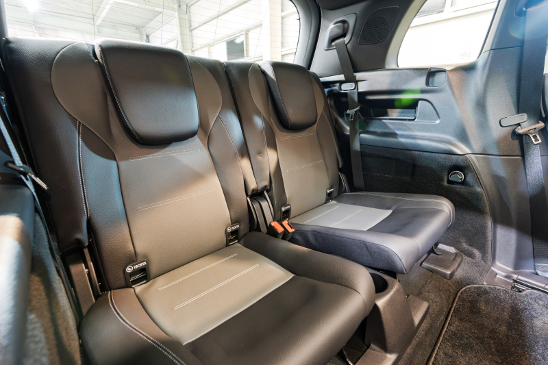 メルセデスベンツ GLB GLB200d 4MATIC AMGﾗｲﾝ AMGﾚｻﾞｰEXC ｱﾄﾞﾊﾞﾝｽﾄﾞP ﾚｰﾀﾞｰSP　Pｽﾀ Meｺﾈ 黒/灰革 ﾒﾓﾘｰ付Pｼｰﾄ ﾊﾟﾉﾗﾏSR 純正ﾅﾋﾞ 360ｶﾒ ﾍｯﾄﾞｱｯﾌﾟD ｱﾄﾞﾊﾞﾝｽﾄﾞｽﾋﾟｰｶｰ ACC BSM LCW 　2年保証