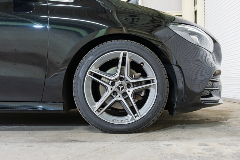 メルセデスベンツ Bクラス B180 AMGﾚｻﾞｰEXC&ｱﾄﾞﾊﾞﾝｽﾄﾞ&ﾅﾋﾞｹﾞｰｼｮﾝ&ﾚｰﾀﾞｰｾｰﾌﾃｨPKG　赤黒革 ｼｰﾄﾋｰﾀｰ SR MBUXﾅﾋﾞ ﾌﾙｾｸﾞTV 360ｶﾒﾗ PTS ﾏﾙﾁﾋﾞｰﾑLED 自動Rｹﾞｰﾄ&ﾊﾝｽﾞﾌﾘｰA AMGｴｱﾛ&18AW　2年保証