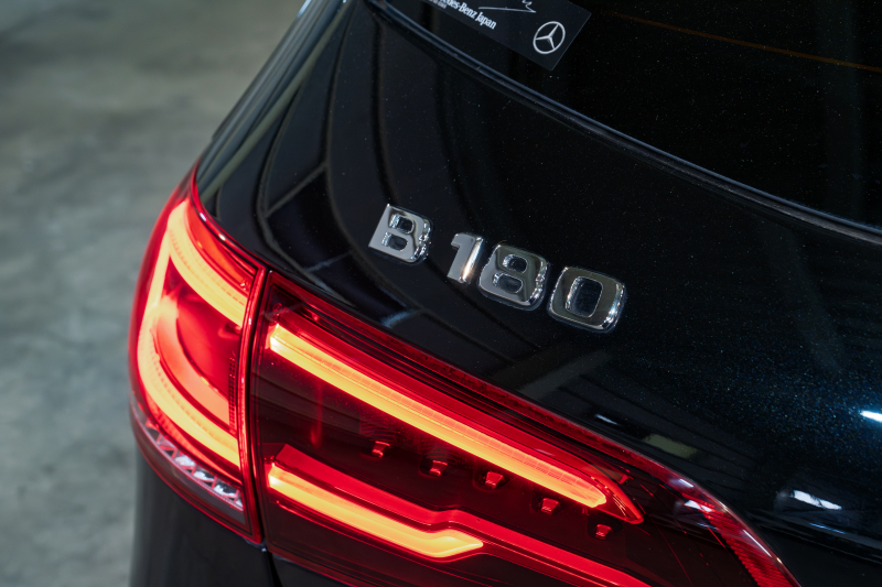 メルセデスベンツ Bクラス B180 AMGﾚｻﾞｰEXC&ｱﾄﾞﾊﾞﾝｽﾄﾞ&ﾅﾋﾞｹﾞｰｼｮﾝ&ﾚｰﾀﾞｰｾｰﾌﾃｨPKG　赤黒革 ｼｰﾄﾋｰﾀｰ SR MBUXﾅﾋﾞ ﾌﾙｾｸﾞTV 360ｶﾒﾗ PTS ﾏﾙﾁﾋﾞｰﾑLED 自動Rｹﾞｰﾄ&ﾊﾝｽﾞﾌﾘｰA AMGｴｱﾛ&18AW　2年保証