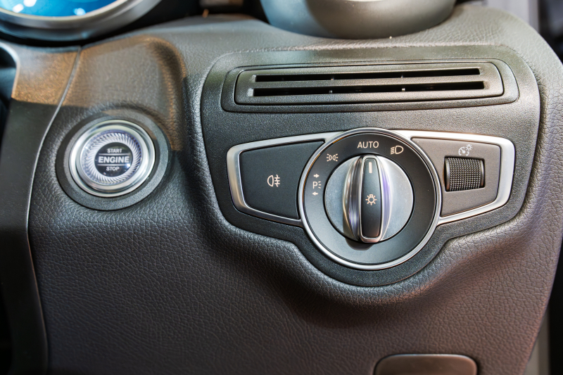 メルセデスベンツ GLCクーペ GLC220d 4MATIC ｸｰﾍﾟ AMGﾗｲﾝ ﾚｻﾞｰEXC&ﾚｰﾀﾞｰSP　後期ﾓﾃﾞﾙ 黒革 ｼｰﾄﾋｰﾀｰ&ｸｰﾗｰ MBUXﾅﾋﾞ ﾌﾙｾｸﾞTV HUD 360ｶﾒﾗ ﾌﾞﾙﾒｽﾀｰ ﾏﾙﾁﾋﾞｰﾑLED ﾘﾗｸｾﾞｰｼｮﾝ機能 ｴｱｻｽ AMGｴｱﾛ&19ｲﾝﾁAW　2年保証