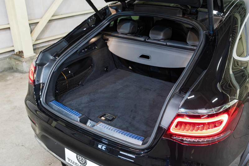 メルセデスベンツ GLCクーペ GLC220d 4MATIC ｸｰﾍﾟ AMGﾗｲﾝ ﾚｻﾞｰEXC&ﾚｰﾀﾞｰSP　後期ﾓﾃﾞﾙ 黒革 ｼｰﾄﾋｰﾀｰ&ｸｰﾗｰ MBUXﾅﾋﾞ ﾌﾙｾｸﾞTV HUD 360ｶﾒﾗ ﾌﾞﾙﾒｽﾀｰ ﾏﾙﾁﾋﾞｰﾑLED ﾘﾗｸｾﾞｰｼｮﾝ機能 ｴｱｻｽ AMGｴｱﾛ&19ｲﾝﾁAW　2年保証