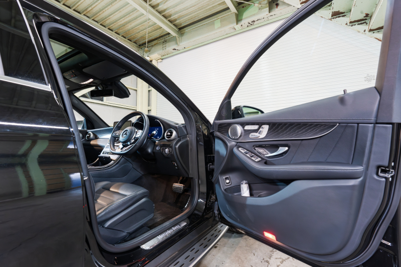 メルセデスベンツ GLCクーペ GLC220d 4MATIC ｸｰﾍﾟ AMGﾗｲﾝ ﾚｻﾞｰEXC&ﾚｰﾀﾞｰSP　後期ﾓﾃﾞﾙ 黒革 ｼｰﾄﾋｰﾀｰ&ｸｰﾗｰ MBUXﾅﾋﾞ ﾌﾙｾｸﾞTV HUD 360ｶﾒﾗ ﾌﾞﾙﾒｽﾀｰ ﾏﾙﾁﾋﾞｰﾑLED ﾘﾗｸｾﾞｰｼｮﾝ機能 ｴｱｻｽ AMGｴｱﾛ&19ｲﾝﾁAW　2年保証
