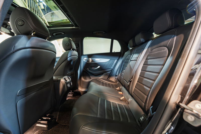 メルセデスベンツ GLCクーペ GLC220d 4MATIC ｸｰﾍﾟ AMGﾗｲﾝ ﾚｻﾞｰEXC&ﾚｰﾀﾞｰSP　後期ﾓﾃﾞﾙ 黒革 ｼｰﾄﾋｰﾀｰ&ｸｰﾗｰ MBUXﾅﾋﾞ ﾌﾙｾｸﾞTV HUD 360ｶﾒﾗ ﾌﾞﾙﾒｽﾀｰ ﾏﾙﾁﾋﾞｰﾑLED ﾘﾗｸｾﾞｰｼｮﾝ機能 ｴｱｻｽ AMGｴｱﾛ&19ｲﾝﾁAW　2年保証