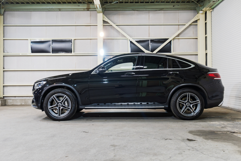 メルセデスベンツ GLCクーペ GLC220d 4MATIC ｸｰﾍﾟ AMGﾗｲﾝ ﾚｻﾞｰEXC&ﾚｰﾀﾞｰSP　後期ﾓﾃﾞﾙ 黒革 ｼｰﾄﾋｰﾀｰ&ｸｰﾗｰ MBUXﾅﾋﾞ ﾌﾙｾｸﾞTV HUD 360ｶﾒﾗ ﾌﾞﾙﾒｽﾀｰ ﾏﾙﾁﾋﾞｰﾑLED ﾘﾗｸｾﾞｰｼｮﾝ機能 ｴｱｻｽ AMGｴｱﾛ&19ｲﾝﾁAW　2年保証
