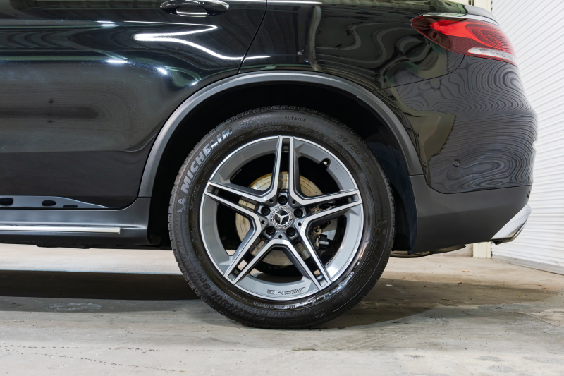 メルセデスベンツ GLCクーペ GLC220d 4MATIC ｸｰﾍﾟ AMGﾗｲﾝ ﾚｻﾞｰEXC&ﾚｰﾀﾞｰSP　後期ﾓﾃﾞﾙ 黒革 ｼｰﾄﾋｰﾀｰ&ｸｰﾗｰ MBUXﾅﾋﾞ ﾌﾙｾｸﾞTV HUD 360ｶﾒﾗ ﾌﾞﾙﾒｽﾀｰ ﾏﾙﾁﾋﾞｰﾑLED ﾘﾗｸｾﾞｰｼｮﾝ機能 ｴｱｻｽ AMGｴｱﾛ&19ｲﾝﾁAW　2年保証