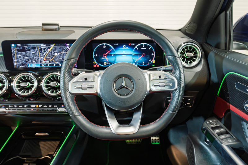 メルセデスベンツ GLB GLB200d 4MATIC AMGﾗｲﾝ ﾚｻﾞｰEXC&ｱﾄﾞﾊﾞﾝｽﾄﾞ&ﾅﾋﾞｹﾞｰｼｮﾝ&ﾚｰﾀﾞｰｾｰﾌﾃｨPKG　1ｵ-ﾅ 黒赤革 ｼｰﾄﾋｰﾀｰ ﾊﾟﾉﾗﾏSR MBUXﾅﾋﾞ ﾌﾙｾｸﾞTV 360ｶﾒﾗ HUD ﾏﾙﾁﾋﾞｰﾑLED ﾜｲﾔﾚｽﾁｬｰｼﾞﾝｸﾞ AMGｴｱﾛ&19ｲﾝﾁAW　2年保証