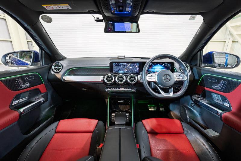 メルセデスベンツ GLB GLB200d 4MATIC AMGﾗｲﾝ ﾚｻﾞｰEXC&ｱﾄﾞﾊﾞﾝｽﾄﾞ&ﾅﾋﾞｹﾞｰｼｮﾝ&ﾚｰﾀﾞｰｾｰﾌﾃｨPKG　1ｵ-ﾅ 黒赤革 ｼｰﾄﾋｰﾀｰ ﾊﾟﾉﾗﾏSR MBUXﾅﾋﾞ ﾌﾙｾｸﾞTV 360ｶﾒﾗ HUD ﾏﾙﾁﾋﾞｰﾑLED ﾜｲﾔﾚｽﾁｬｰｼﾞﾝｸﾞ AMGｴｱﾛ&19ｲﾝﾁAW　2年保証