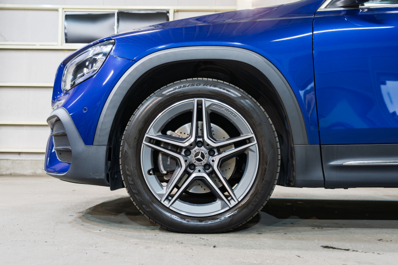 メルセデスベンツ GLB GLB200d 4MATIC AMGﾗｲﾝ ﾚｻﾞｰEXC&ｱﾄﾞﾊﾞﾝｽﾄﾞ&ﾅﾋﾞｹﾞｰｼｮﾝ&ﾚｰﾀﾞｰｾｰﾌﾃｨPKG　1ｵ-ﾅ 黒赤革 ｼｰﾄﾋｰﾀｰ ﾊﾟﾉﾗﾏSR MBUXﾅﾋﾞ ﾌﾙｾｸﾞTV 360ｶﾒﾗ HUD ﾏﾙﾁﾋﾞｰﾑLED ﾜｲﾔﾚｽﾁｬｰｼﾞﾝｸﾞ AMGｴｱﾛ&19ｲﾝﾁAW　2年保証