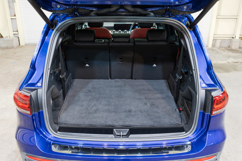 メルセデスベンツ GLB GLB200d 4MATIC AMGﾗｲﾝ ﾚｻﾞｰEXC&ｱﾄﾞﾊﾞﾝｽﾄﾞ&ﾅﾋﾞｹﾞｰｼｮﾝ&ﾚｰﾀﾞｰｾｰﾌﾃｨPKG　1ｵ-ﾅ 黒赤革 ｼｰﾄﾋｰﾀｰ ﾊﾟﾉﾗﾏSR MBUXﾅﾋﾞ ﾌﾙｾｸﾞTV 360ｶﾒﾗ HUD ﾏﾙﾁﾋﾞｰﾑLED ﾜｲﾔﾚｽﾁｬｰｼﾞﾝｸﾞ AMGｴｱﾛ&19ｲﾝﾁAW　2年保証