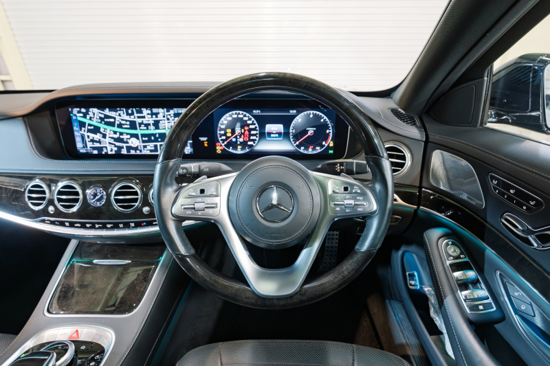 メルセデスベンツ Sクラス S400d AMGﾗｲﾝﾌﾟﾗｽ ﾚｻﾞｰｴｸｽｸﾙｰｼﾌﾞ&ﾚｰﾀﾞｰｾｰﾌﾃｨPKG　後期 黒ﾅｯﾊﾟ革 ﾋｰﾀｰ&ｸｰﾗｰ ﾊﾟﾉﾗﾏSR ﾅﾋﾞTV 360ｶﾒﾗ HUD CarPlay ﾀﾞｲﾅﾐｯｸｼｰﾄ ﾘﾗｸｾﾞｰｼｮﾝ機能 ｴｱﾊﾞﾗﾝｽP ﾏﾙﾁﾋﾞｰﾑLED AMGｴｱﾛ&20AW　2年保証