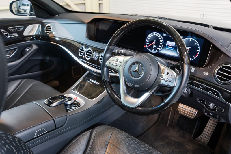 メルセデスベンツ Sクラス S400d AMGﾗｲﾝﾌﾟﾗｽ ﾚｻﾞｰｴｸｽｸﾙｰｼﾌﾞ&ﾚｰﾀﾞｰｾｰﾌﾃｨPKG　後期 黒ﾅｯﾊﾟ革 ﾋｰﾀｰ&ｸｰﾗｰ ﾊﾟﾉﾗﾏSR ﾅﾋﾞTV 360ｶﾒﾗ HUD CarPlay ﾀﾞｲﾅﾐｯｸｼｰﾄ ﾘﾗｸｾﾞｰｼｮﾝ機能 ｴｱﾊﾞﾗﾝｽP ﾏﾙﾁﾋﾞｰﾑLED AMGｴｱﾛ&20AW　2年保証