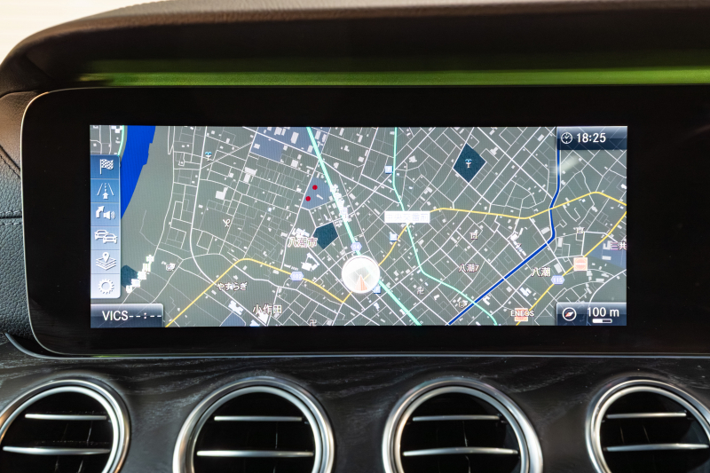 メルセデスベンツ Eクラス E200 ｽﾃｰｼｮﾝﾜｺﾞﾝ AVG AMGﾗｲﾝ ｴｸｽｸﾙｰｼﾌﾞ&ﾚｰﾀﾞｰｾｰﾌﾃｨPKG　中期ﾓﾃﾞﾙ BSG搭載 黒革 ｼｰﾄﾋｰﾀｰ 純正ﾅﾋﾞTV CarPlay ﾍｯﾄﾞｱｯﾌﾟD 360ｶﾒﾗ ﾌﾞﾙﾒｽﾀｰ ｴｱﾊﾞﾗﾝｽP ﾏﾙﾁﾋﾞｰﾑLED AMGｴｱﾛ&19AW　2年保証
