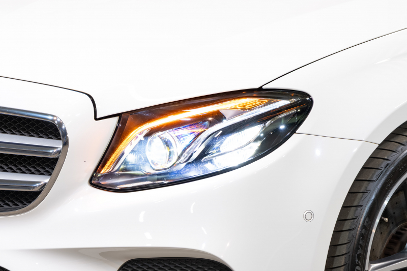 メルセデスベンツ Eクラス E200 ｽﾃｰｼｮﾝﾜｺﾞﾝ AVG AMGﾗｲﾝ ｴｸｽｸﾙｰｼﾌﾞ&ﾚｰﾀﾞｰｾｰﾌﾃｨPKG　中期ﾓﾃﾞﾙ BSG搭載 黒革 ｼｰﾄﾋｰﾀｰ 純正ﾅﾋﾞTV CarPlay ﾍｯﾄﾞｱｯﾌﾟD 360ｶﾒﾗ ﾌﾞﾙﾒｽﾀｰ ｴｱﾊﾞﾗﾝｽP ﾏﾙﾁﾋﾞｰﾑLED AMGｴｱﾛ&19AW　2年保証