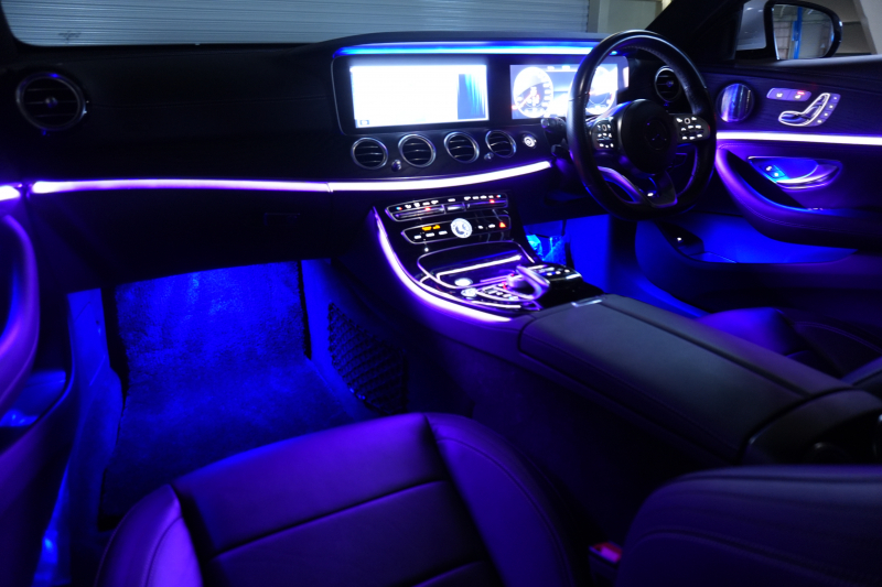 メルセデスベンツ Eクラス E200 ｽﾃｰｼｮﾝﾜｺﾞﾝ AVG AMGﾗｲﾝ ｴｸｽｸﾙｰｼﾌﾞ&ﾚｰﾀﾞｰｾｰﾌﾃｨPKG　中期ﾓﾃﾞﾙ BSG搭載 黒革 ｼｰﾄﾋｰﾀｰ 純正ﾅﾋﾞTV CarPlay ﾍｯﾄﾞｱｯﾌﾟD 360ｶﾒﾗ ﾌﾞﾙﾒｽﾀｰ ｴｱﾊﾞﾗﾝｽP ﾏﾙﾁﾋﾞｰﾑLED AMGｴｱﾛ&19AW　2年保証