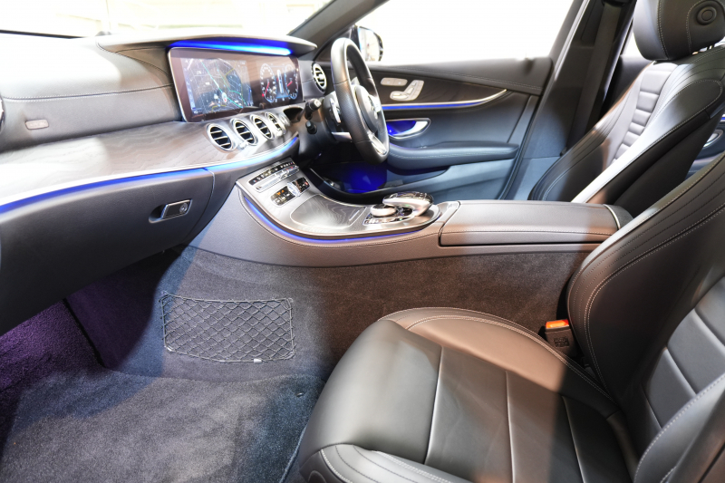 メルセデスベンツ Eクラス E250ﾜｺﾞﾝ AVGｽﾎﾟｰﾂ ｴｸｽｸﾙｰｼﾌﾞPKG ﾚｰﾀﾞｰSP　中期 黒革 ﾊﾟﾉﾗﾏSR ﾅﾋﾞTV Meｺﾈ carplay ﾌﾞﾙﾒｽﾀｰ ﾍｯﾄﾞｱｯﾌﾟD ｴｱﾊﾞﾗﾝｽP 自動ﾄﾗﾝｸ ﾌｯﾄｵｰﾌﾟﾅｰ Newﾃﾞｻﾞｲﾝｽﾃｱ　2年保証