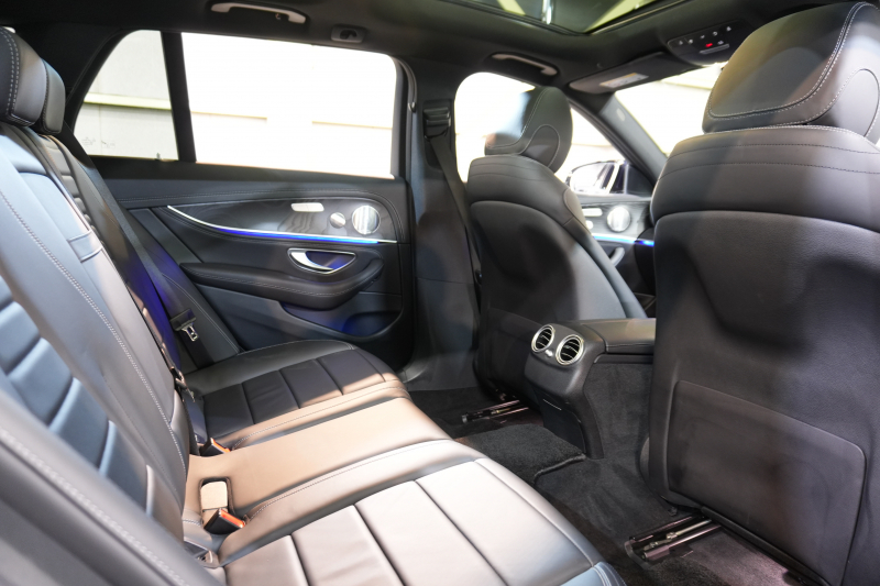 メルセデスベンツ Eクラス E250ﾜｺﾞﾝ AVGｽﾎﾟｰﾂ ｴｸｽｸﾙｰｼﾌﾞPKG ﾚｰﾀﾞｰSP　中期 黒革 ﾊﾟﾉﾗﾏSR ﾅﾋﾞTV Meｺﾈ carplay ﾌﾞﾙﾒｽﾀｰ ﾍｯﾄﾞｱｯﾌﾟD ｴｱﾊﾞﾗﾝｽP 自動ﾄﾗﾝｸ ﾌｯﾄｵｰﾌﾟﾅｰ Newﾃﾞｻﾞｲﾝｽﾃｱ　2年保証