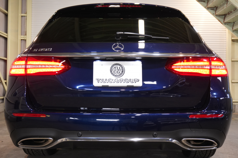 メルセデスベンツ Eクラス E250ﾜｺﾞﾝ AVGｽﾎﾟｰﾂ ｴｸｽｸﾙｰｼﾌﾞPKG ﾚｰﾀﾞｰSP　中期 黒革 ﾊﾟﾉﾗﾏSR ﾅﾋﾞTV Meｺﾈ carplay ﾌﾞﾙﾒｽﾀｰ ﾍｯﾄﾞｱｯﾌﾟD ｴｱﾊﾞﾗﾝｽP 自動ﾄﾗﾝｸ ﾌｯﾄｵｰﾌﾟﾅｰ Newﾃﾞｻﾞｲﾝｽﾃｱ　2年保証