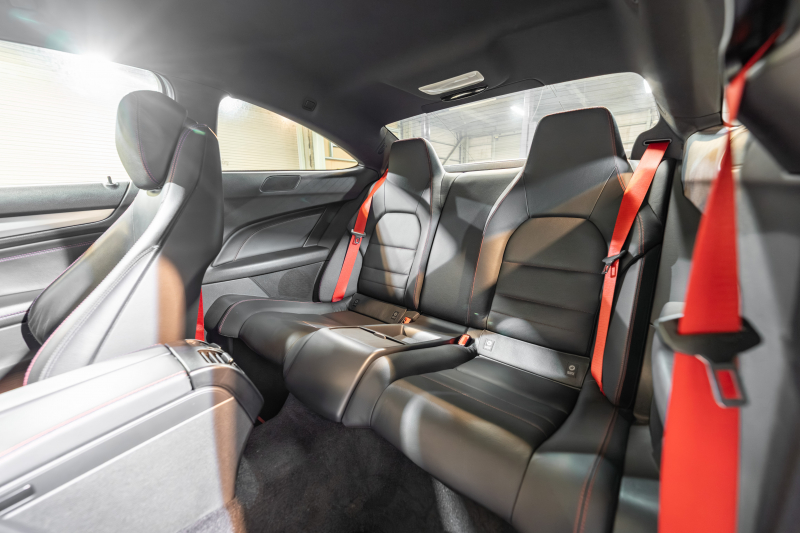 メルセデスベンツ Cクラス C250ｸｰﾍﾟ ｼｭﾎﾟﾙﾄ ﾚｰﾀﾞｰｾｰﾌﾃｨ＆ﾕｰﾃｨﾘﾃｨPKG　1ｵﾅ Pｽﾀ 黒革 ﾅﾋﾞTV Bｶﾒﾗ ﾊﾟｰｸﾄﾛﾆｯｸ ｷｾﾉﾝ LEDﾄﾞﾗｲﾋﾞﾝｸﾞﾗｲﾄ 専用ｻｽ AMGｴｱﾛ＆18AW ﾄﾞﾘﾙﾄﾞﾛｰﾀｰ ﾛｺﾞ入ｷｬﾘﾊﾟｰ　2年保証