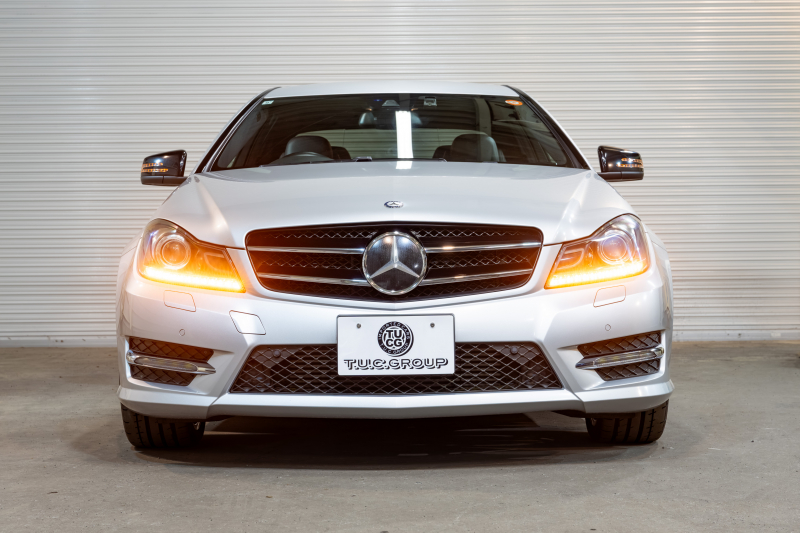 メルセデスベンツ Cクラス C250ｸｰﾍﾟ ｼｭﾎﾟﾙﾄ ﾚｰﾀﾞｰｾｰﾌﾃｨ＆ﾕｰﾃｨﾘﾃｨPKG　1ｵﾅ Pｽﾀ 黒革 ﾅﾋﾞTV Bｶﾒﾗ ﾊﾟｰｸﾄﾛﾆｯｸ ｷｾﾉﾝ LEDﾄﾞﾗｲﾋﾞﾝｸﾞﾗｲﾄ 専用ｻｽ AMGｴｱﾛ＆18AW ﾄﾞﾘﾙﾄﾞﾛｰﾀｰ ﾛｺﾞ入ｷｬﾘﾊﾟｰ　2年保証