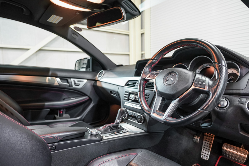 メルセデスベンツ Cクラス C250ｸｰﾍﾟ ｼｭﾎﾟﾙﾄ ﾚｰﾀﾞｰｾｰﾌﾃｨ＆ﾕｰﾃｨﾘﾃｨPKG　1ｵﾅ Pｽﾀ 黒革 ﾅﾋﾞTV Bｶﾒﾗ ﾊﾟｰｸﾄﾛﾆｯｸ ｷｾﾉﾝ LEDﾄﾞﾗｲﾋﾞﾝｸﾞﾗｲﾄ 専用ｻｽ AMGｴｱﾛ＆18AW ﾄﾞﾘﾙﾄﾞﾛｰﾀｰ ﾛｺﾞ入ｷｬﾘﾊﾟｰ　2年保証