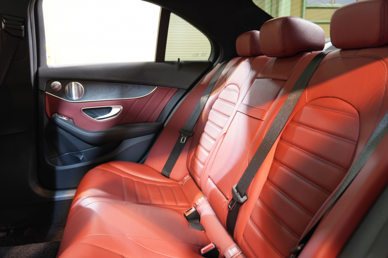 AMG Cクラス C43 4MATIC ﾚｰﾀﾞｰSP　後期 赤革 ｼｰﾄﾋｰﾀｰ ﾊﾟﾉﾗﾏSR ﾅﾋﾞTV CarPlay ﾍｯﾄﾞｱｯﾌﾟD ﾌﾞﾙﾒｽﾀｰ Bｶﾒﾗ 自動ﾄﾗﾝｸ&ﾊﾝｽﾞﾌﾘｰA ｴｱﾊﾞﾗﾝｽPKG 19ｲﾝﾁAW　2年保証